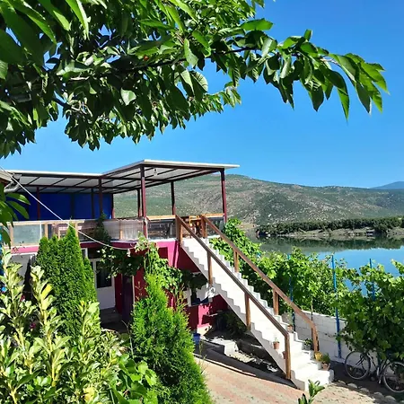 Superpanorama Guesthouse Kukes Exterior photo